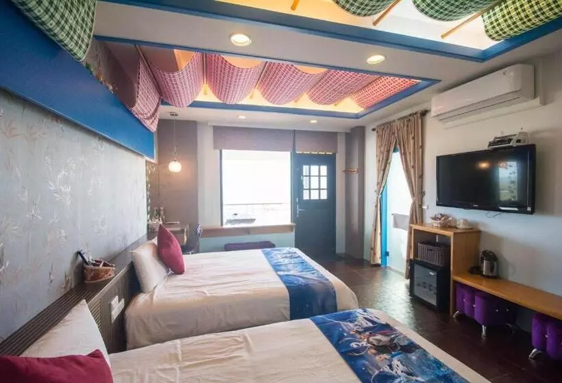تختخواب و صبحانه Lanyang Beach Villa