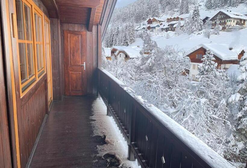 ホテル Bachlaufen Haus