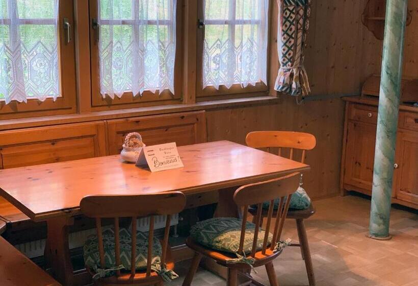 ホテル Bachlaufen Haus