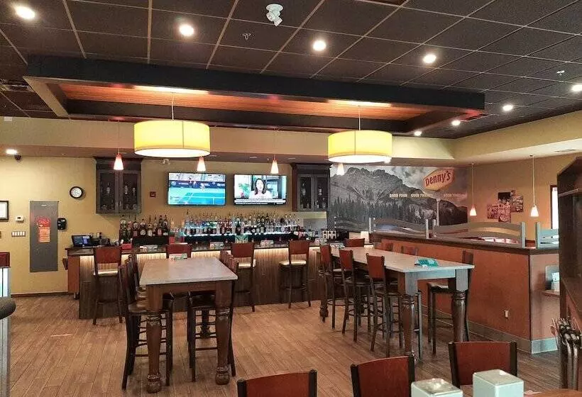 ホテル Best Western Plus Chateau Fort St. John