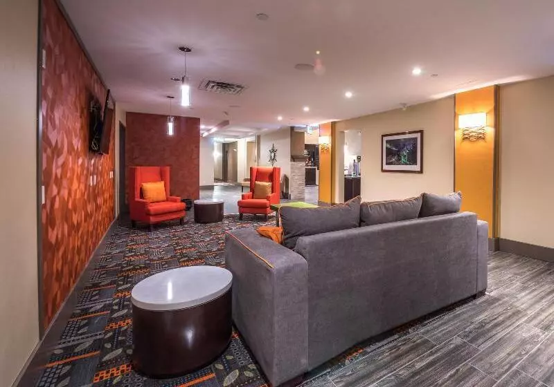 ホテル Best Western Plus Chateau Fort St. John