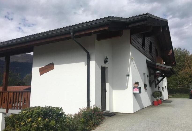 فندق Chalet Des Alpes