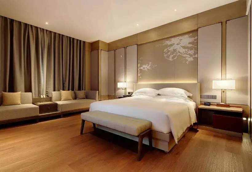 Dongguan Dongcheng International Hotel   Free Shuttle Bus To Canton Fair Exhibition Center During Ca