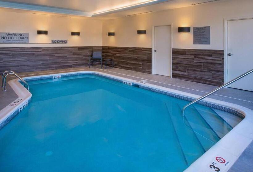 هتل Fairfield Inn & Suites By Marriott Akron Stow