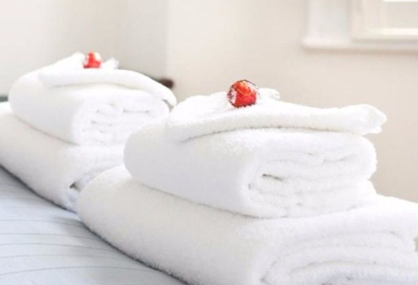 Fotos del hotel Kensington Apartments:  2