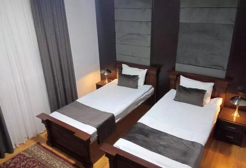 Hotel Marvarid