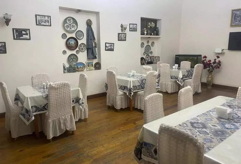 Hotel Marvarid