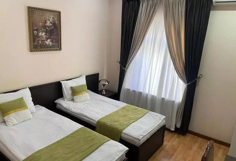 Hotel Marvarid