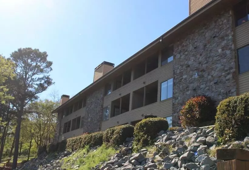ホテル The Wharf Resort
