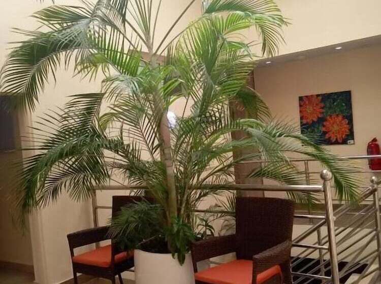 Pinkish By Riava Bed & Breakfast Abuja