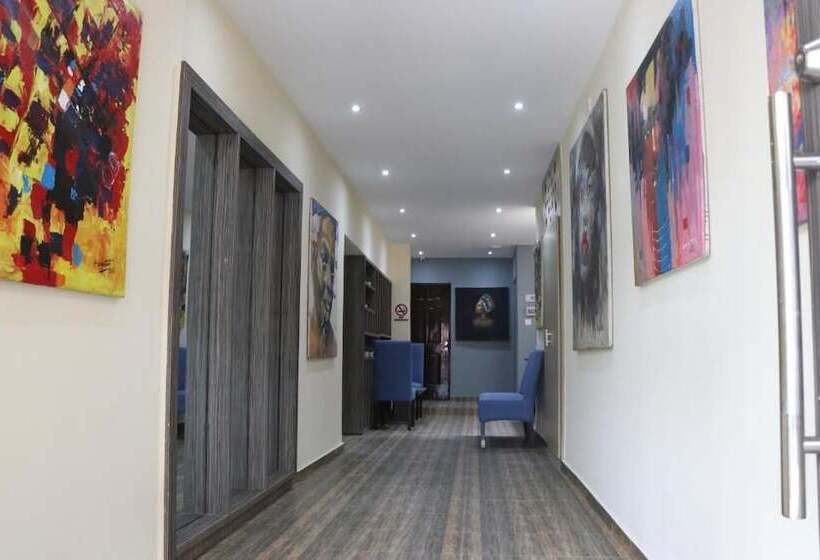 Pinkish By Riava Bed & Breakfast Abuja