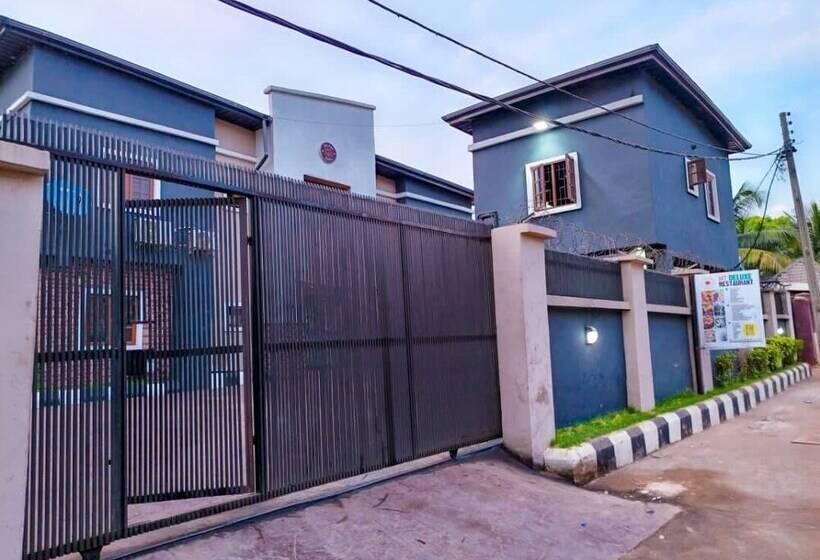 Pinkish By Riava Bed & Breakfast Abuja