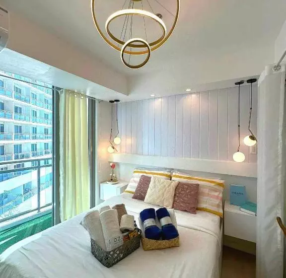 ホテル Azure Paranaque Staycation By The Lush   Bahamas