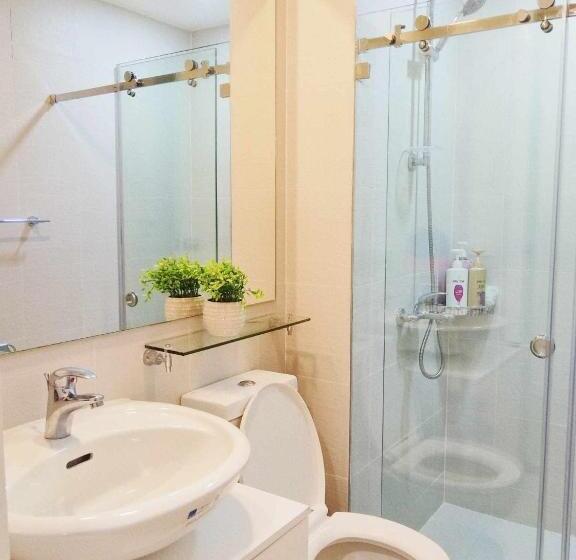 Отель Azure Paranaque Staycation By The Lush   Bahamas