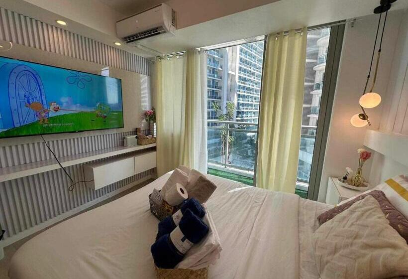 Отель Azure Paranaque Staycation By The Lush   Bahamas