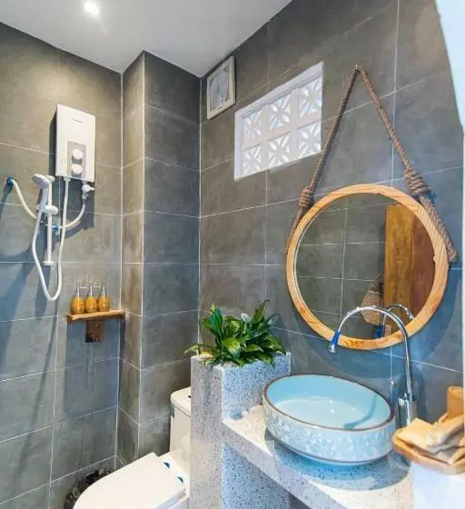 تختخواب و صبحانه La Mer Villa  Homestay & Spa