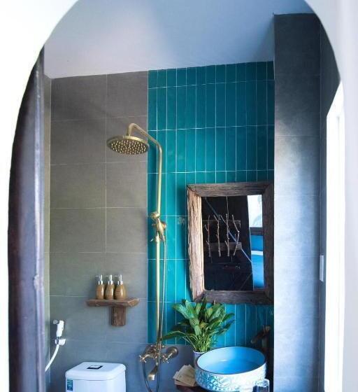 تختخواب و صبحانه La Mer Villa  Homestay & Spa