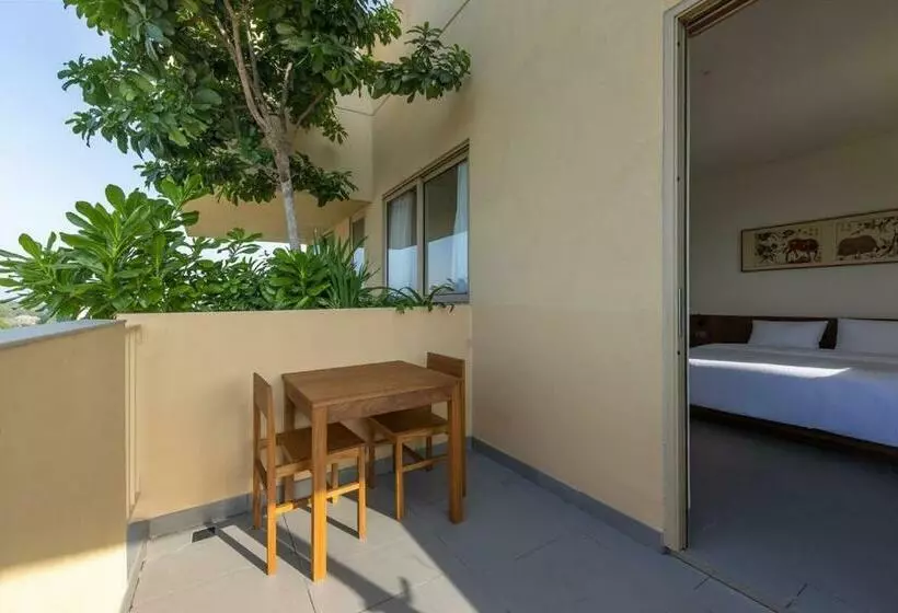 Cát Vàng Hotel & Apartment