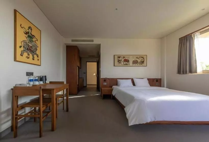 Cát Vàng Hotel & Apartment