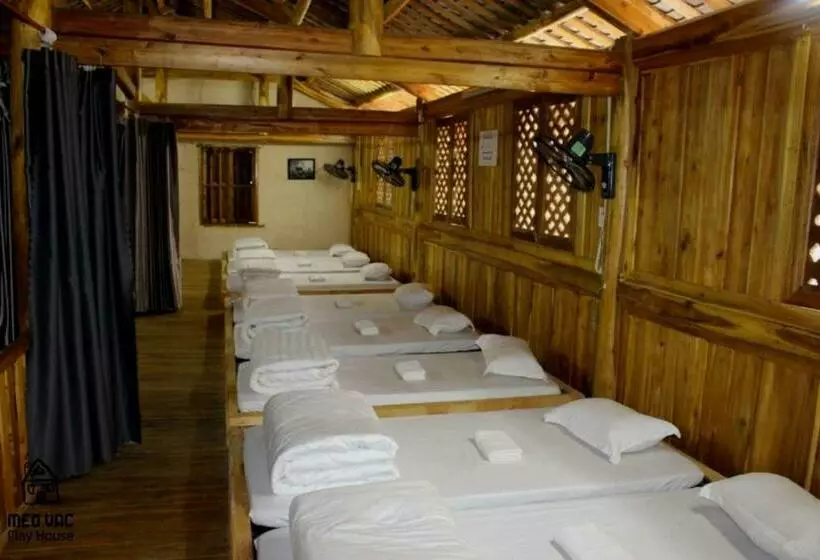 Bamboo Hostel
