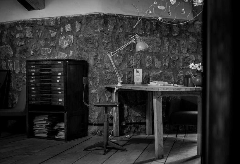 تختخواب و صبحانه Inter Artes Prestige House And Luxury Suite