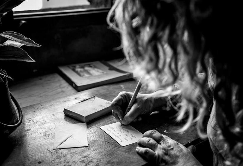 تختخواب و صبحانه Inter Artes Prestige House And Luxury Suite