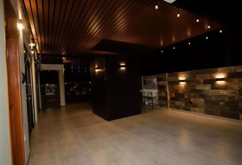 ホテル Villa Luna