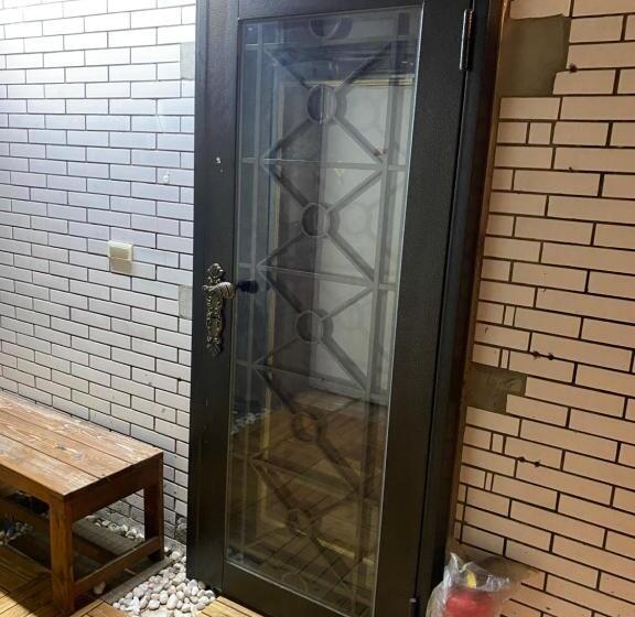 پانسیون Ez Stay