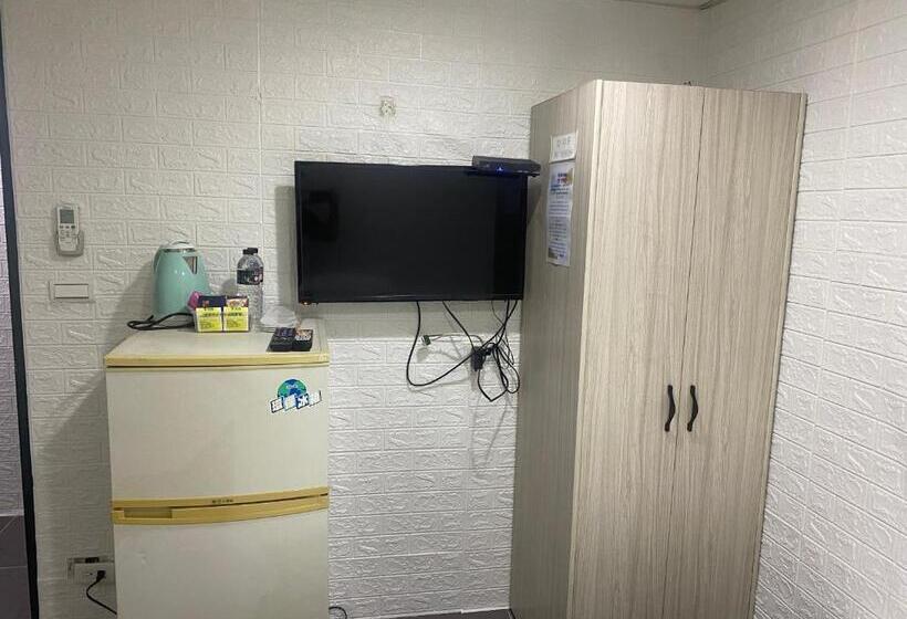 پانسیون Ez Stay