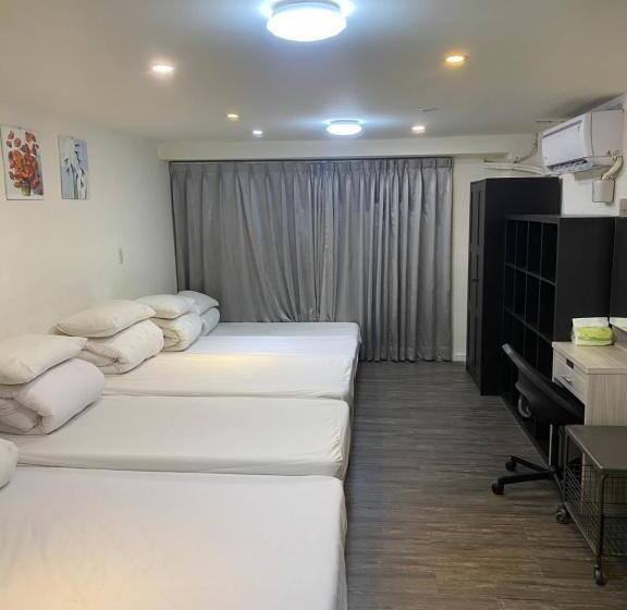 پانسیون Ez Stay