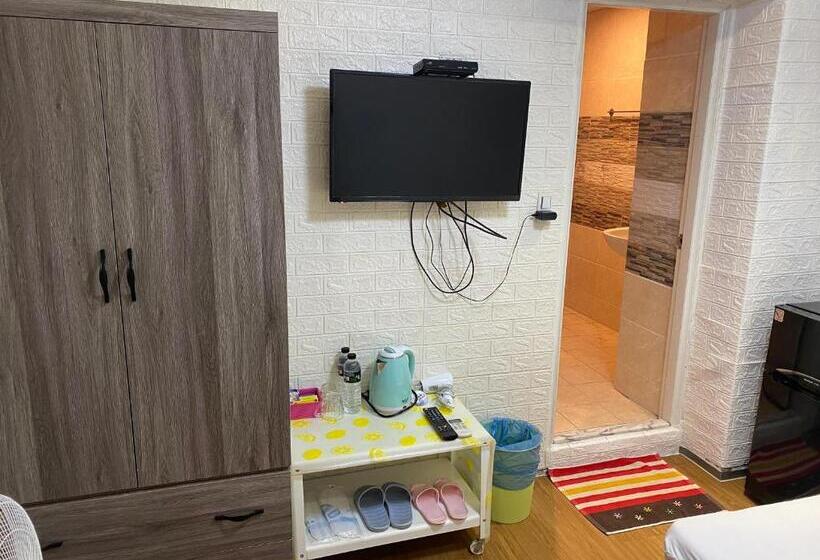 پانسیون Ez Stay