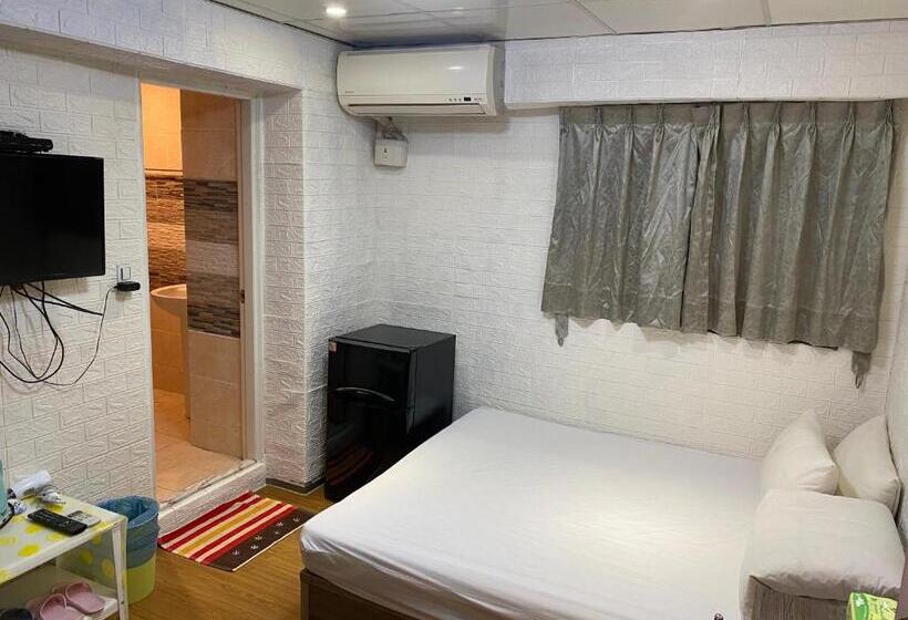 پانسیون Ez Stay