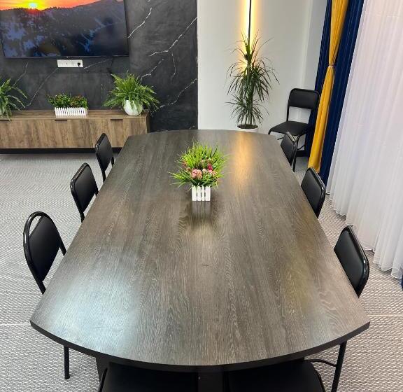 هتل کپسول Happiness Hostel