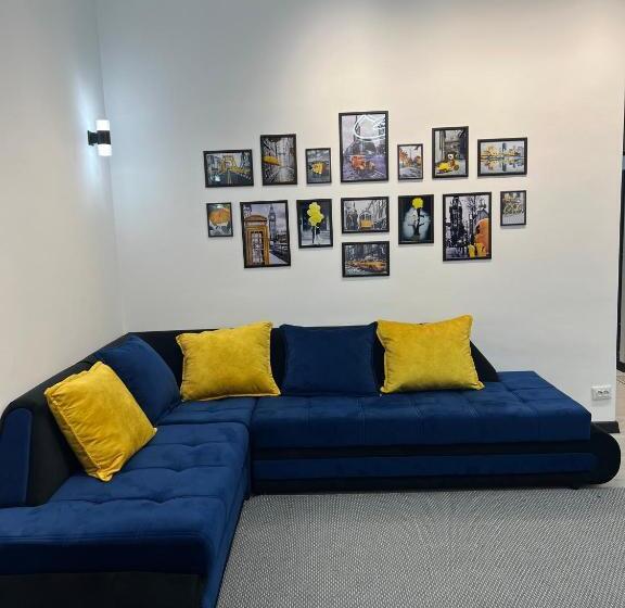 هتل کپسول Happiness Hostel