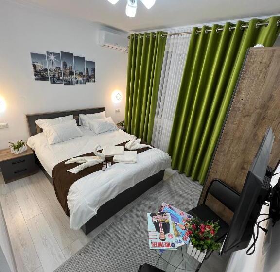 هتل کپسول Happiness Hostel