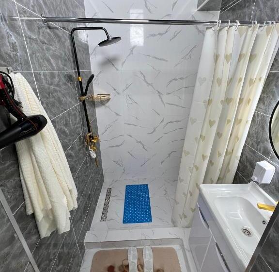 هتل کپسول Happiness Hostel