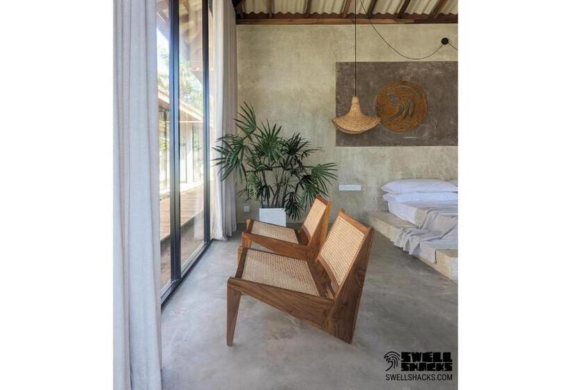 فندق Swell Shacks