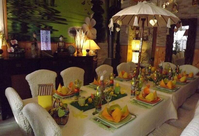 مبيت وإفطار Chambres D Hotes La Maison Bleue