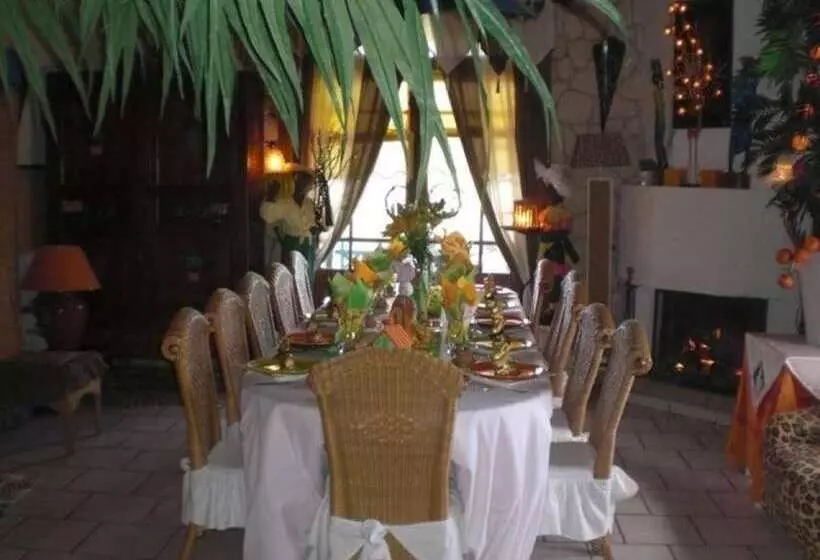 Aamiaismajoitus (B&B) Chambres D Hotes La Maison Bleue