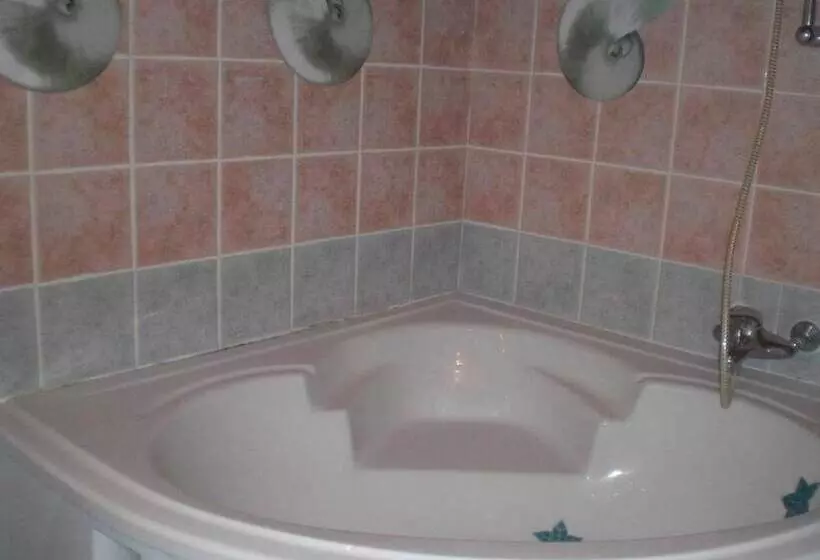 Aamiaismajoitus (B&B) Chambres D Hotes La Maison Bleue