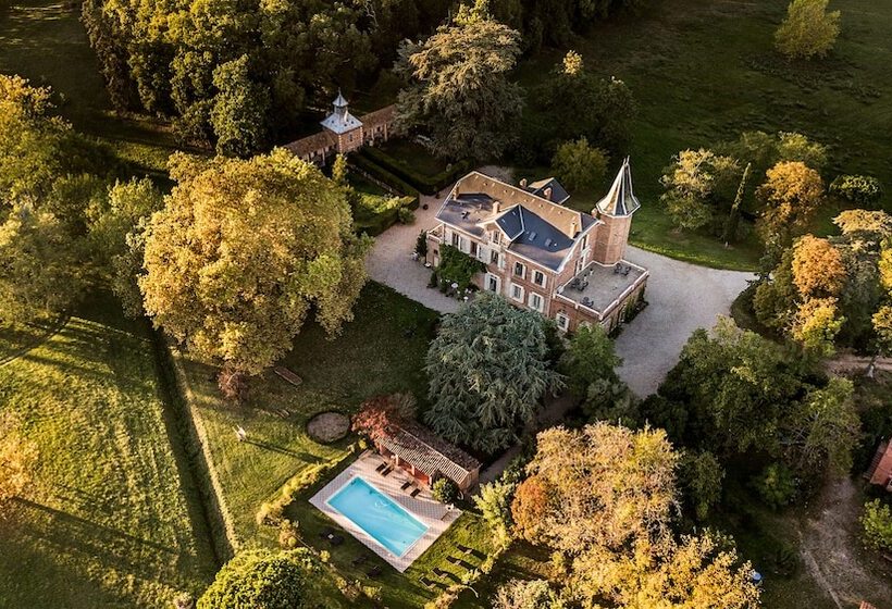 تختخواب و صبحانه Domaine Du Buc, Le Chateau