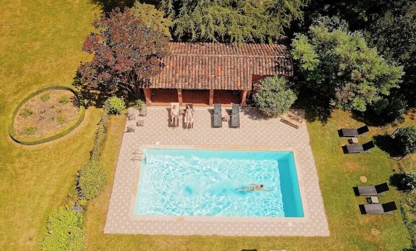 تختخواب و صبحانه Domaine Du Buc, Le Chateau