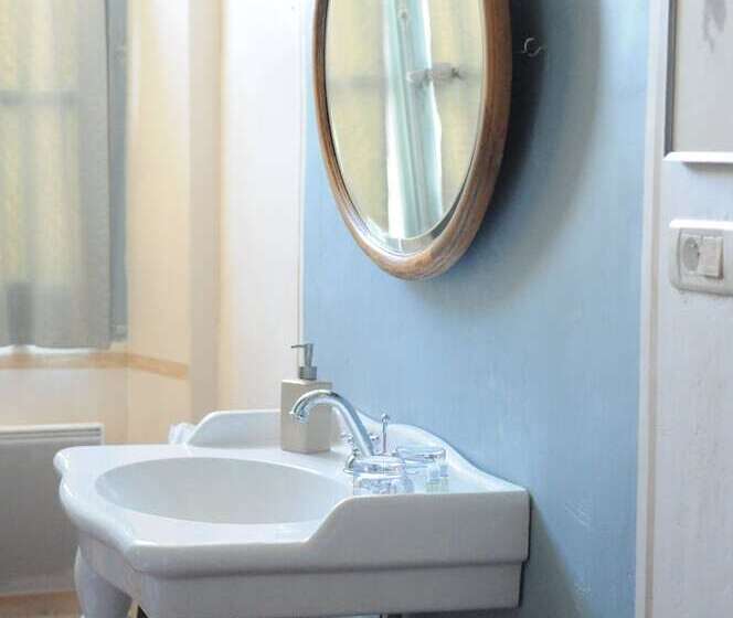 تختخواب و صبحانه Domaine Du Buc, Le Chateau