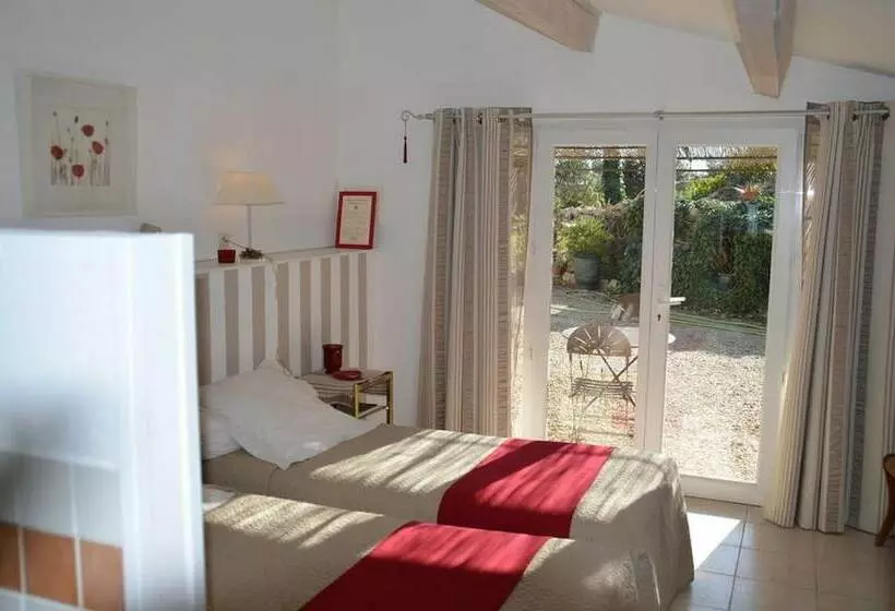 ベッドアンドブレックファースト La Maison Des Chênes