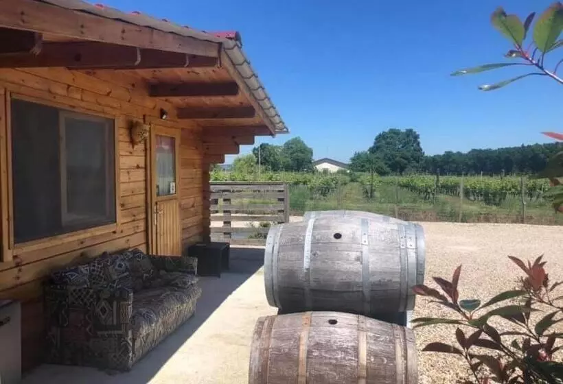 تختخواب و صبحانه Le Sang Des Vignes