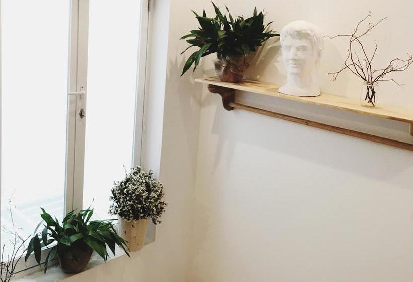 تختخواب و صبحانه Supe Homestay Hostel