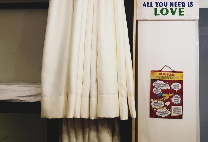 تختخواب و صبحانه Supe Homestay Hostel