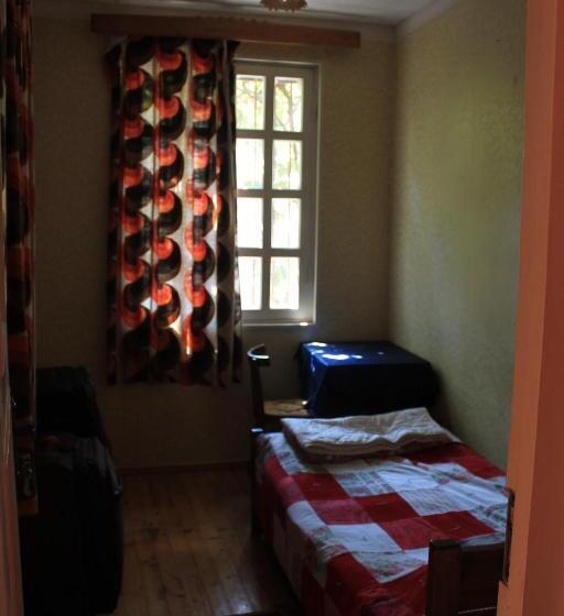 Hostel Old City Sololaki