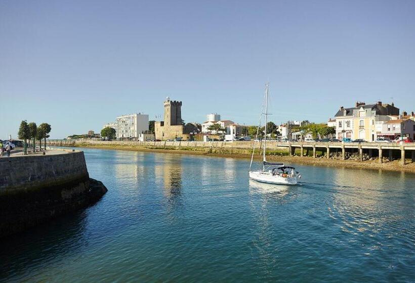 Отель Domaine Du Bocage