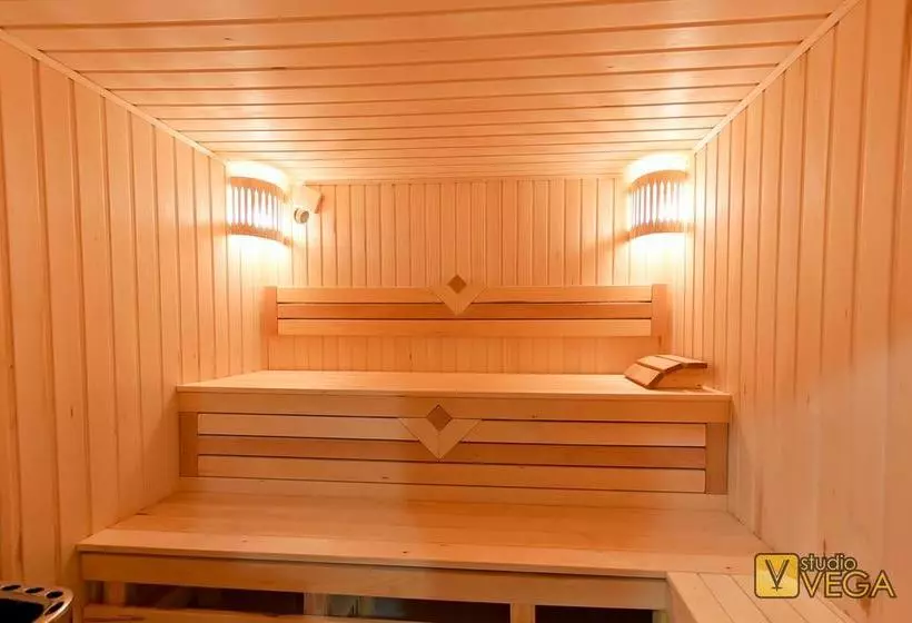 هتل Dostyk Luxe